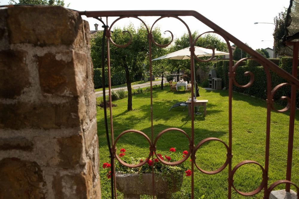 Casa Griunit Villa Capriva del Friuli Luaran gambar