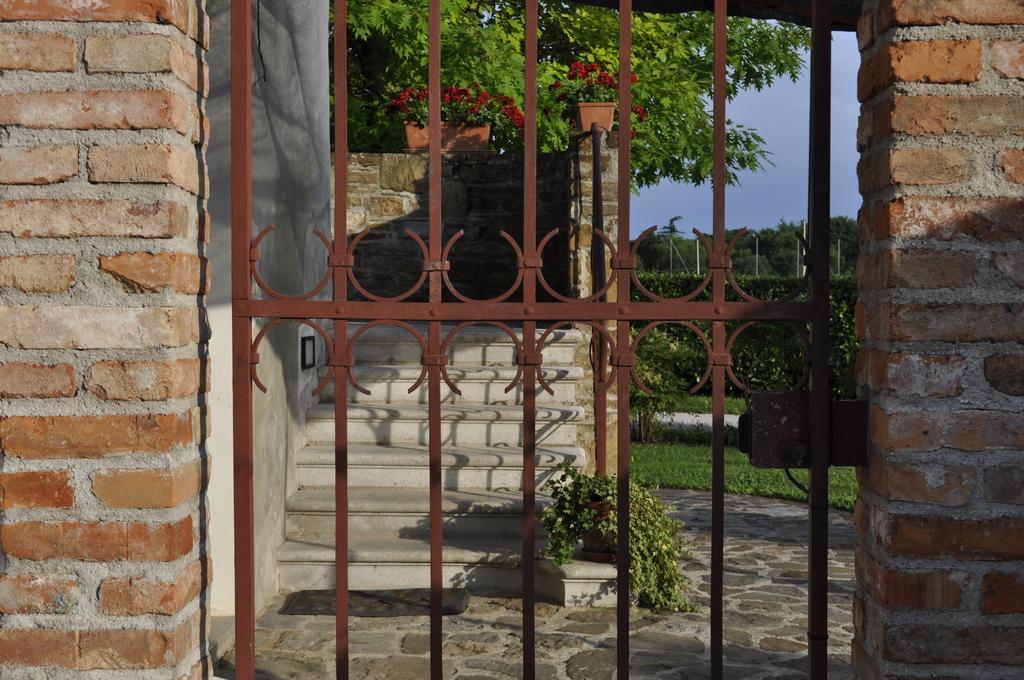 Casa Griunit Villa Capriva del Friuli Luaran gambar